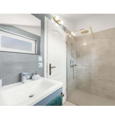 빌라 Ventitre, Privatpool,meersicht, Nahe Porec- Neu